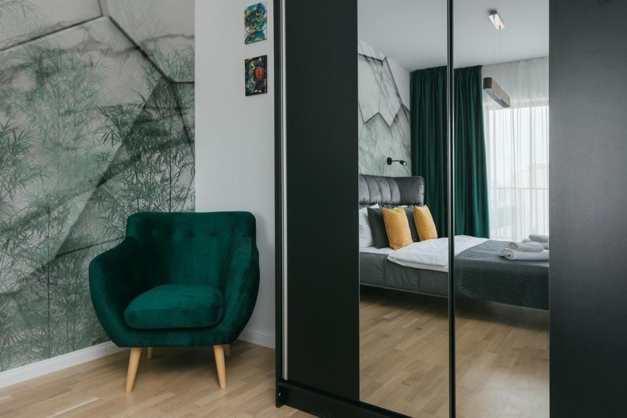 The Forest - Luxe Central Apt With Free Secured Parking Braşov Exterior foto